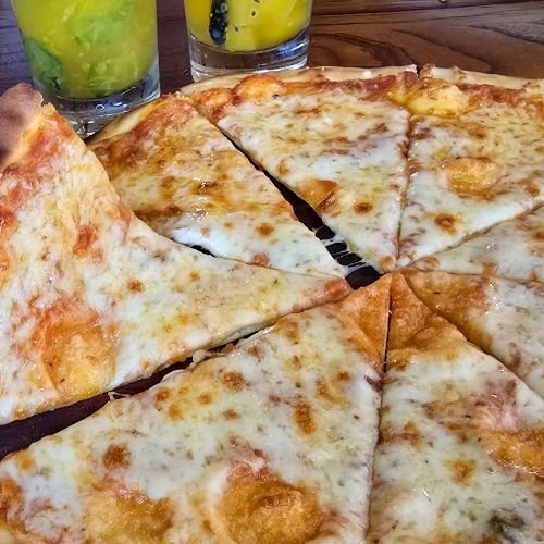 thin crust cheese pizza